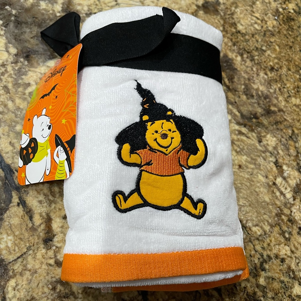 Disney Winnie the Pooh set of 2 hand towels   100% Cotton NEW - witches hat